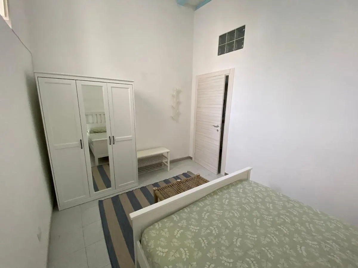 Dimora Mimar - Holiday Housing Apartamento Lípara